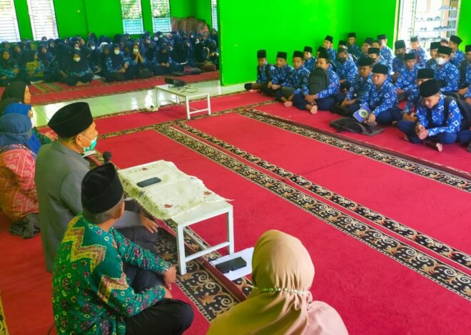 Kepala MTsN 1 OI Buka Kegiatan Imtaq Ramadhan
