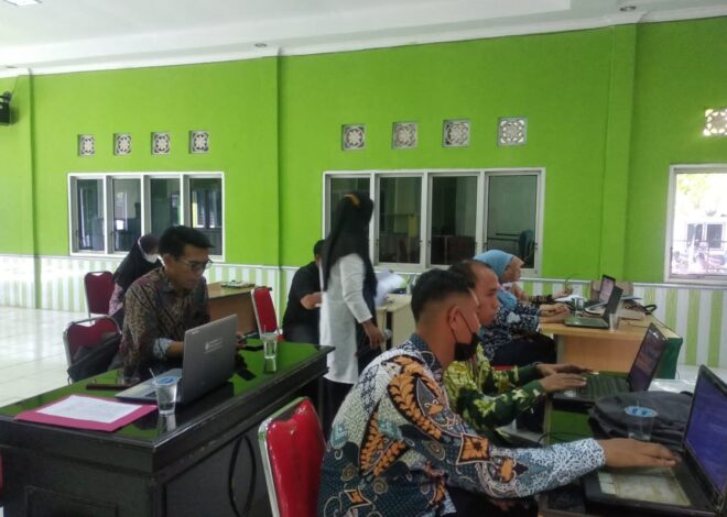 Operator PTSP MTSN 1 OI Ikuti Bimtek 3 Layanan Publik