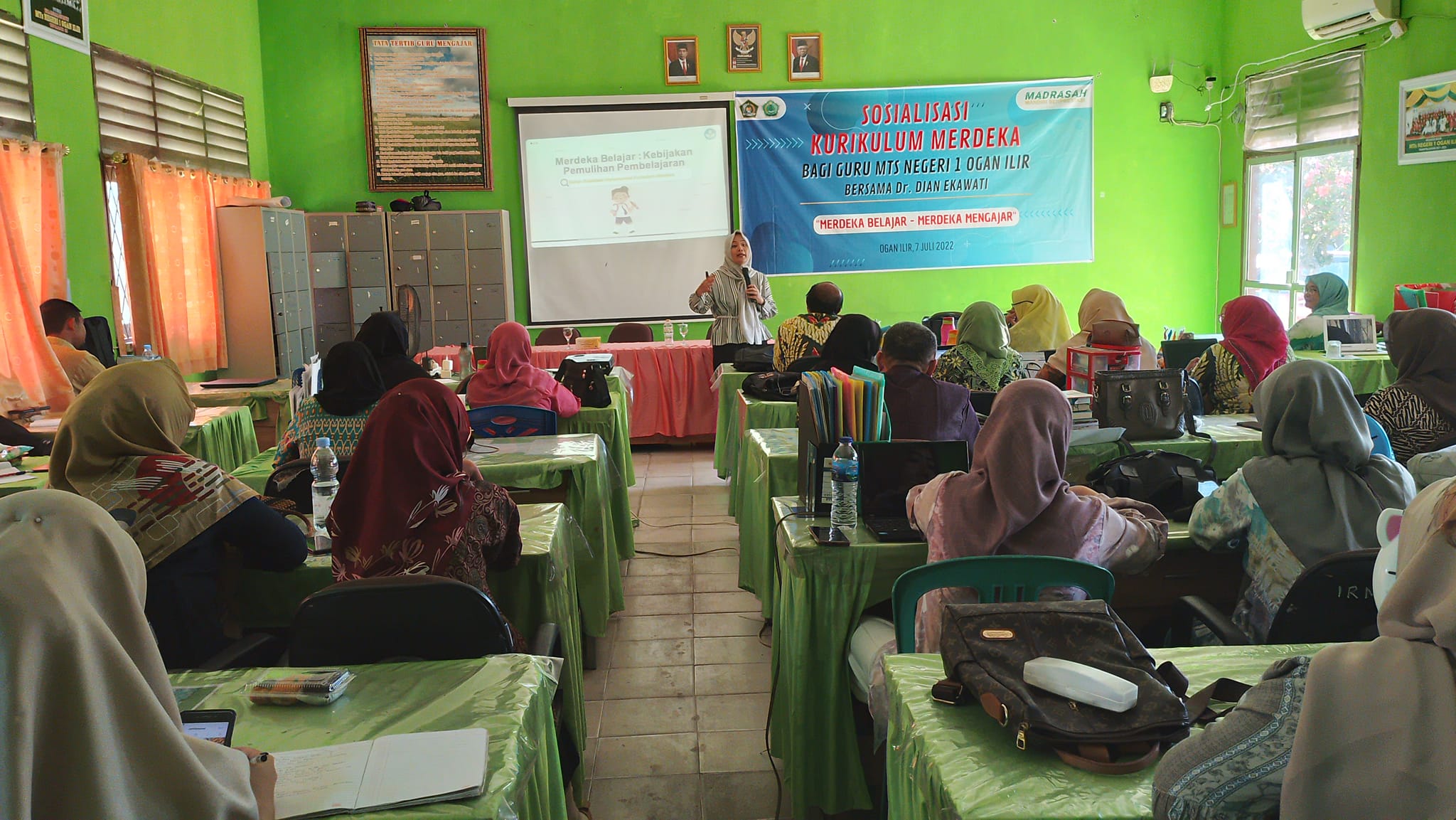 MTsN 1 OI Gelar Sosialisasi Kurikulum Merdeka
