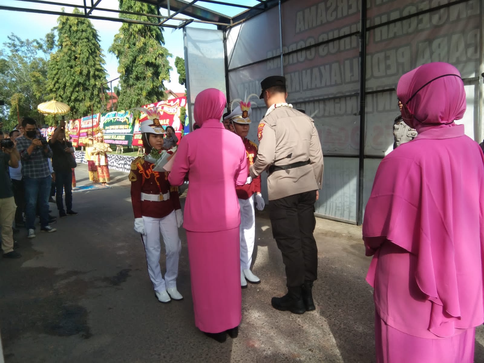 2 Orang Pocil MTsN 1 OI Bertugas Dalam Pisah Sambut Kapolres Ogan Ilir