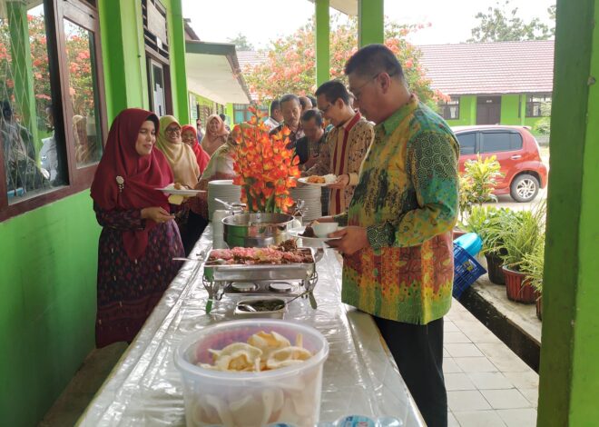 Makan Bersama, Tasyakuran 8 Guru Honorer Lulus PPPK