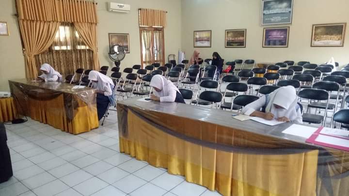 Satu Orang Siswi MTsN 1 OI Ikuti Lomba OSN Bidang Matematika Tingkat Provinsi