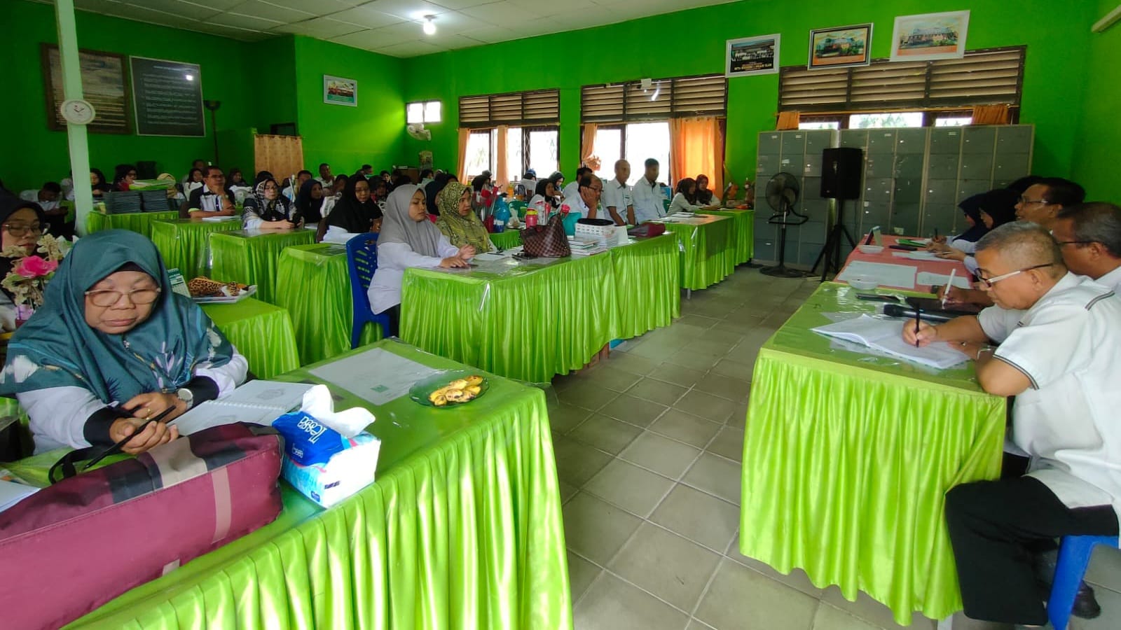 MTsN 1 OI Gelar Rapat Pembagian Tugas Guru dan Pegawai Madrasah