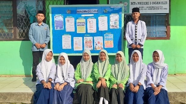 Pengurus OSIM Bidang Jurnalistik Rilis Mading Edisi ke-7