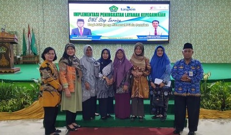 Guru MTsN 1 OI Ikuti Layanan Kepegawaian One Stop Service