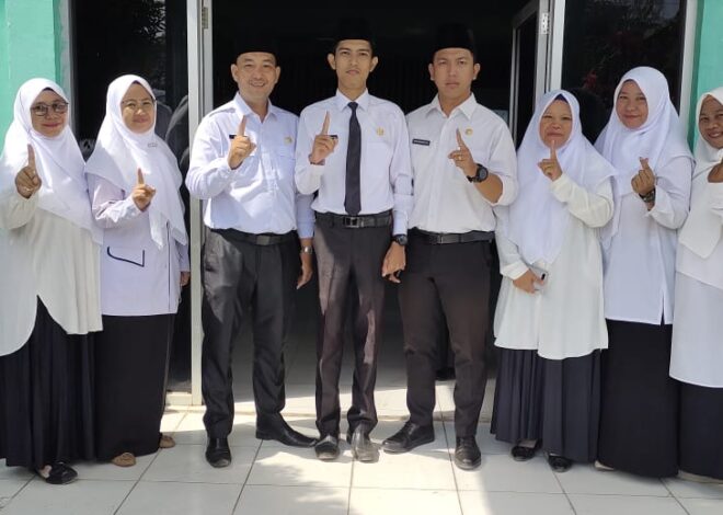 8 Guru PPPK MTsN 1 OI Ikuti Pembukaan Orientasi PPPK Kemenag Via Zoom