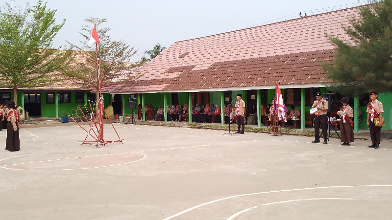 Kamabigus Pramuka MTsN 1 OI Buka Perkemahan Jumat Sabtu