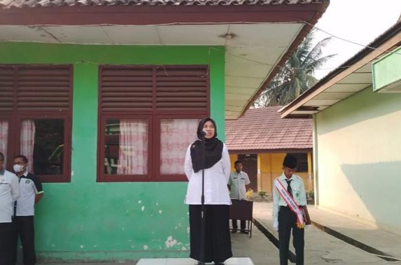 Pembina Upacara Ingatkan Siswa 3S
