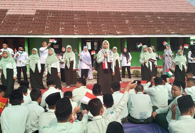 MTsN 1 Ogan Ilir Gelar Aksi Solidaritas Untuk Palestina