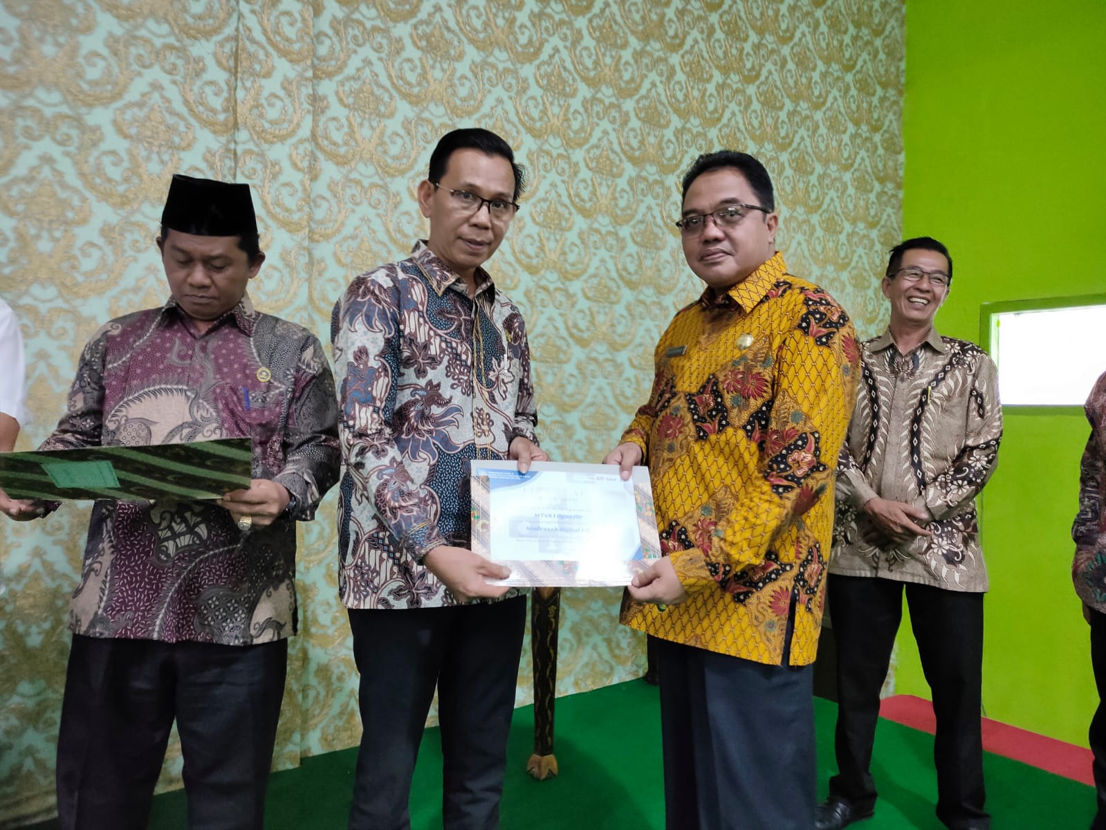 Membanggakan, MTsN 1 OI Raih Kategori Madrasah Digital 1.0 Dalam Evaluasi Transformasi Digital Madrasah