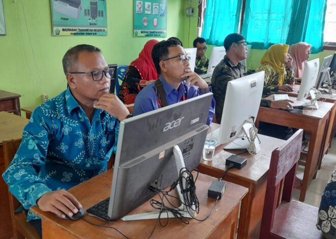 Dua Pegawai MTsN 1 OI Ikuti Ukom Jabatan Pelaksana